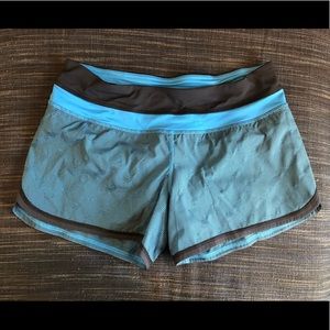 Lululemon women’s shorts. Size 6